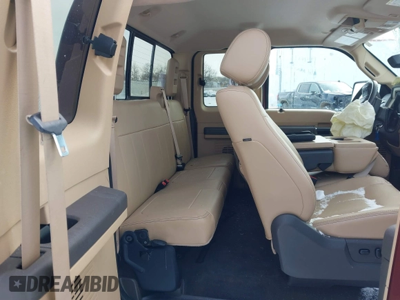 2012 Ford F-250 XL z VIN 1FT7X2BT2CEB06437, wystawiony jako IAAI lot #41473285 z przebiegiem 89 179 mil mil oraz . Historia ofert i sprzedaży dostępna na DreamBid. Obrazek 8.