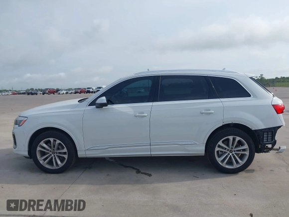 2025 Audi Q7 Premium with VIN WA1ACBF75SD019631, listed as a IAAI auction lot 42309555 with 7,435 mi miles and . Bid and sale history available at DreamBid. Image 15.
