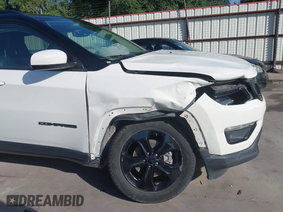 2018 Jeep Compass Latitude with VIN 3C4NJCBB3JT407981, listed as a IAAI auction lot 41998122 with 82,220 mi miles and . Bid and sale history available at DreamBid. Image 17.