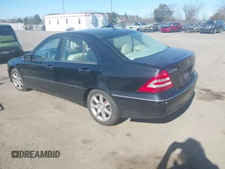 2007 Mercedes-Benz C 280 Luxury with VIN WDBRF92H87F909607, listed as a IAAI auction lot 41808604 with 235,520 mi miles and . Bid and sale history available at DreamBid. Image 3.