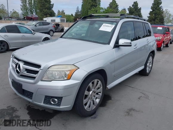 2010 Mercedes-Benz GLK GLK 350 with VIN WDCGG8HB1AF486972, listed as a IAAI auction lot 42109132 with 177,747 mi miles. Bid and sale history available at carsss.com. Image 6.