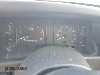 1993 Ford Mustang с VIN 1FACP41M6PF186870, выставлен на аукционе Copart как лот 87487744 с пробегом 37 671 миль миль и Списание • Salvage title. История ставок и продаж доступна на DreamBid. Изображение 9.