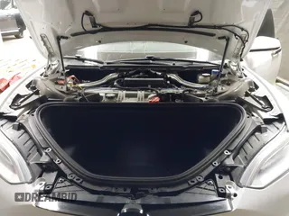 2017 Tesla Model S 100D z VIN 5YJSA1E2XHF224671, wystawiony jako IAAI lot #42665581 z przebiegiem 128 517 mil mil oraz . Historia ofert i sprzedaży dostępna na DreamBid. Obrazek 10.