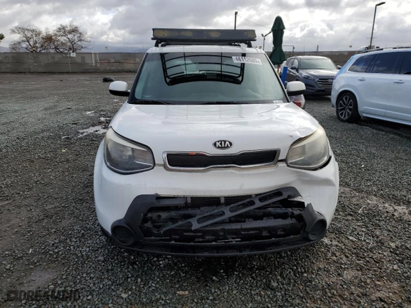 2014 Kia Soul with VIN KNDJN2A27E7745215, listed as a Copart auction lot 48112685 with 101,771 mi miles and Salvage Title. Bid and sale history available at carsss.com. Image 5.
