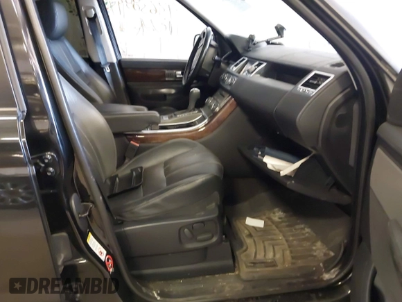 2010 Land Rover Range Rover Sport HSE Lux with VIN SALSK2D44AA245917, listed as a IAAI auction lot 42638894 with 182,054 mi miles and . Bid and sale history available at DreamBid. Image 5.