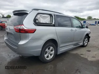 2020 Toyota Sienna LE Auto Access Seat с VIN 5TDKZ3DC8LS068472, выставлен на аукционе Copart как лот 58287195 с пробегом Не указан миль и Списание • Salvage title. История ставок и продаж доступна на DreamBid. Изображение 3.