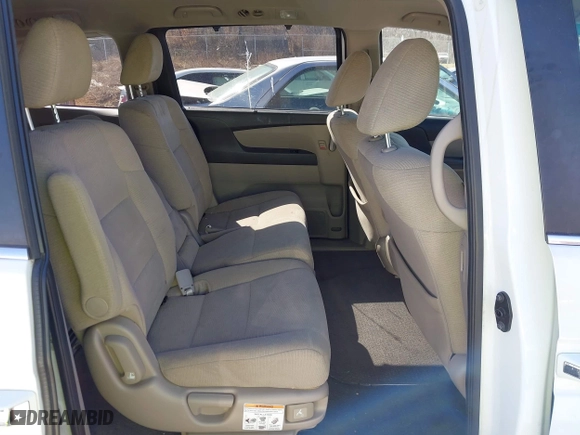 2011 Honda Odyssey EX with VIN 5FNRL5H46BB024892, listed as a IAAI auction lot 41752663 with 137,681 mi miles. Bid and sale history available at carsss.com. Image 8.