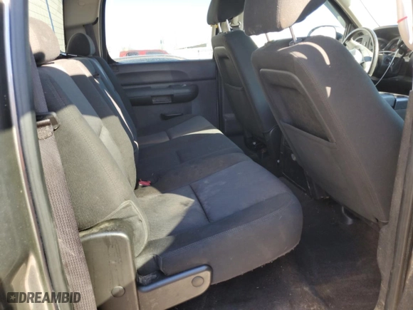 2013 Chevrolet Silverado 1500 LT with VIN 3GCPKSE74DG289251, listed as a Copart auction lot 46149455 with 133,828 mi miles and Salvage Title. Bid and sale history available at carsss.com. Image 10.