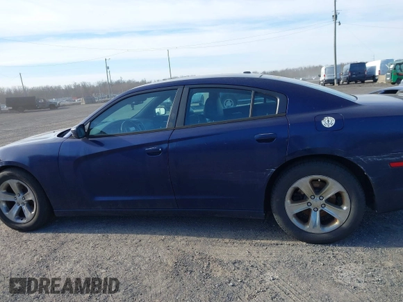 2014 Dodge Charger SXT with VIN 2C3CDXHG1EH207273, listed as a IAAI auction lot 41714382 with 152,023 mi miles. Bid and sale history available at carsss.com. Image 13.