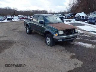 2001 Toyota Tacoma with VIN 5TEHN72NX1Z782329, listed as a IAAI auction lot 41267611 with 187,625 mi miles and . Bid and sale history available at carsss.com. Image 1.