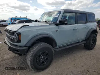 2021 Ford Bronco with VIN 1FMEE5DP0MLB08033, listed as a Copart auction lot 48920565 with 37,577 mi miles and Salvage Title. Bid and sale history available at DreamBid. Image 1.