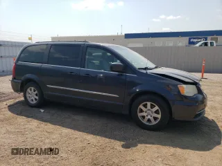 2013 Chrysler Town & Country Touring with VIN 2C4RC1BG4DR656552, listed as a Copart auction lot 64769954 with 223,286 mi miles and Clean Title. Bid and sale history available at DreamBid. Image 4.