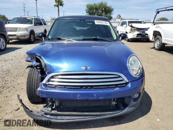 2012 MINI Hardtop z VIN WMWSU3C5XCT368997, wystawiony jako Copart lot #54622735 z przebiegiem 104 261 mil mil oraz Szkoda całkowita • Salvage title. Historia ofert i sprzedaży dostępna na DreamBid. Obrazek 5.