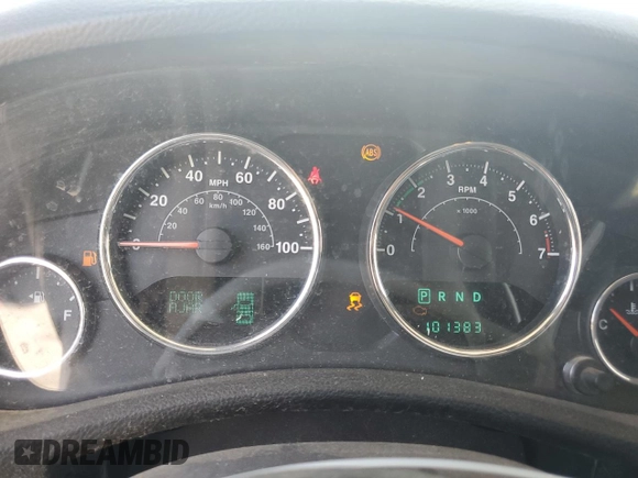 2013 Jeep Wrangler Unlimited Sport z VIN 1C4BJWDG0DL690966, wystawiony jako Copart lot #50554615 z przebiegiem 101 383 mil mil oraz Szkoda całkowita • Salvage title. Historia ofert i sprzedaży dostępna na DreamBid. Obrazek 9.