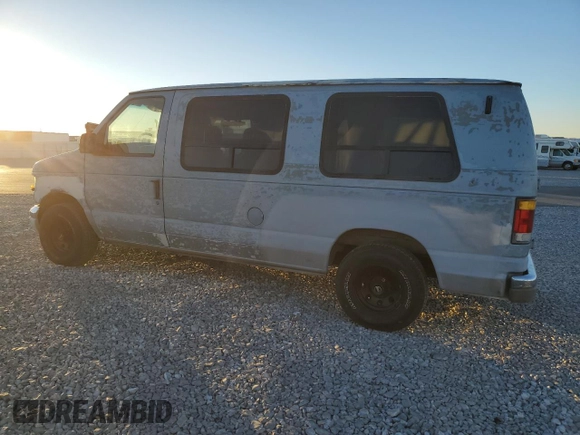 1993 Ford Econoline Cargo with VIN 1FDEE14HXPHA70531, listed as a Copart auction lot 89220235 with 202,718 mi miles and Salvage Title. Bid and sale history available at DreamBid. Image 2.