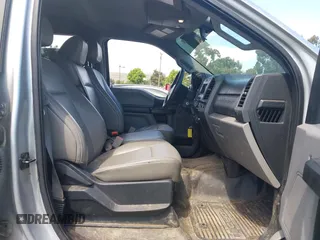 2019 Ford F-250 XL with VIN 1FT7W2B62KEC89768, listed as a IAAI auction lot 42512749 with 49,500 mi miles and . Bid and sale history available at DreamBid. Image 5.