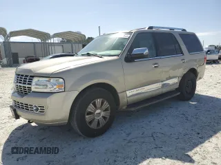 2007 Lincoln Navigator with VIN 5LMFU27577LJ03588, listed as a Copart auction lot 46322645 with 186,574 mi miles and Salvage title. Bid and sale history available at DreamBid. Image 1.