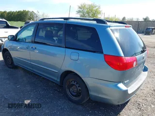 2009 Toyota Sienna CE with VIN 5TDZK23C29S275687, listed as a IAAI auction lot 42142599 with 140,729 mi miles. Bid and sale history available at carsss.com. Image 3.