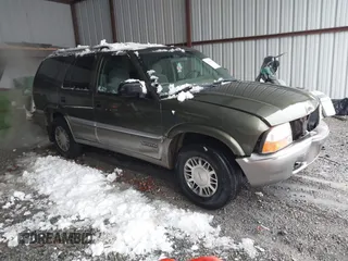 2001 GMC Jimmy SLE with VIN 1GKDT13W212171101, listed as a IAAI auction lot 41546523 with 229,471 mi miles. Bid and sale history available at carsss.com. Image 1.