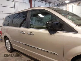 2014 Chrysler Town & Country Touring with VIN 2C4RC1BG2ER422914, listed as a IAAI auction lot 42017742 with 49,856 mi miles and . Bid and sale history available at DreamBid. Image 14.
