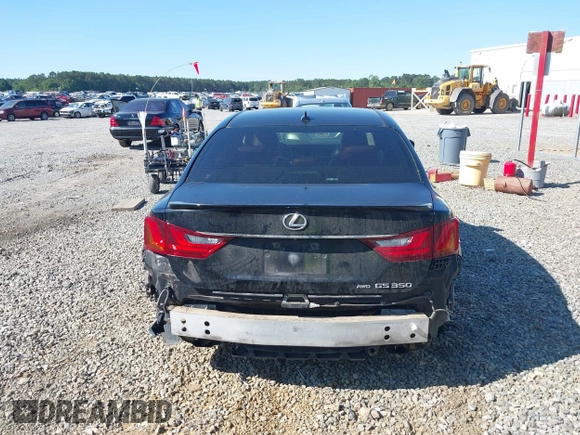 2013 Lexus GS 350 z VIN JTHCE1BL4D5000554, wystawiony jako IAAI lot #42179744 z przebiegiem 171 007 mil mil oraz . Historia ofert i sprzedaży dostępna na DreamBid. Obrazek 17.