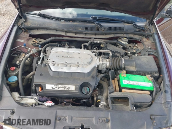 2009 Honda Accord EX-L with VIN 1HGCP36809A026761, listed as a IAAI auction lot 42163300 with 173,652 mi miles and . Bid and sale history available at DreamBid. Image 10.