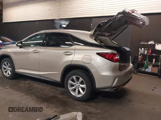 2017 Lexus RX 350 z VIN 2T2BZMCAXHC064652, wystawiony jako IAAI lot #42524586 z przebiegiem 70 702 mil mil oraz . Historia ofert i sprzedaży dostępna na DreamBid. Obrazek 3.