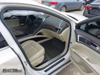 2013 Lincoln MKZ Hybrid with VIN 3LN6L2LU9DR822048, listed as a IAAI auction lot 41695213 with 176,591 mi miles. Bid and sale history available at carsss.com. Image 5.