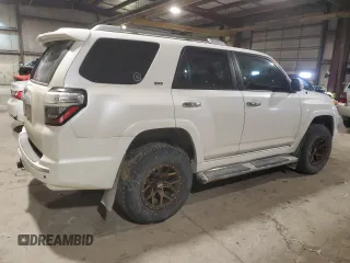 2010 Toyota 4Runner Trail with VIN JTEBU5JR5A5010045, listed as a Copart auction lot 45978725 with 195,221 mi miles and Salvage Title. Bid and sale history available at DreamBid. Image 3.