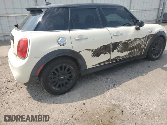 2016 MINI Hardtop 4 Door S with VIN WMWXU3C57G2B63075, listed as a Copart auction lot 63998995 with 71,008 mi miles and Salvage title. Bid and sale history available at DreamBid. Image 3.
