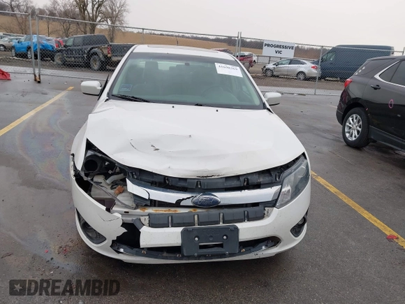 2010 Ford Fusion SE with VIN 3FAHP0HA3AR202527, listed as a IAAI auction lot 41698369 with 194,621 mi miles. Bid and sale history available at carsss.com. Image 13.