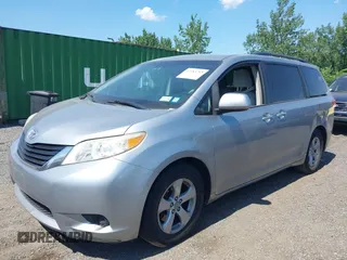 2011 Toyota Sienna LE AAS with VIN 5TDKK3DC2BS096965, listed as a IAAI auction lot 42583783 with 288,489 mi miles and . Bid and sale history available at DreamBid. Image 2.