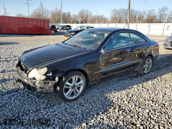 2008 Mercedes-Benz CLK 350 z VIN WDBTJ56H88F238626, wystawiony jako Copart lot #49378635 z przebiegiem 165 378 mil mil oraz Szkoda całkowita • Salvage title. Historia ofert i sprzedaży dostępna na DreamBid. Obrazek 1.