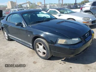 2001 Ford Mustang Standard with VIN 1FAFP404X1F171021, listed as a IAAI auction lot 41998734 with 1 mi miles. Bid and sale history available at carsss.com. Image 1.