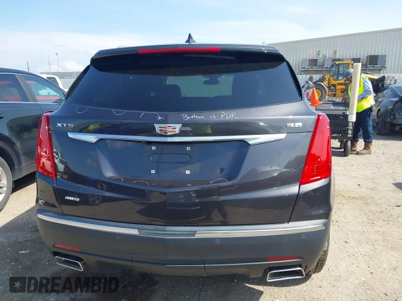 2018 Cadillac XT5 Luxury AWD z VIN 1GYKNDRS0JZ209266, wystawiony jako IAAI lot #42454536 z przebiegiem 52 839 mil mil oraz . Historia ofert i sprzedaży dostępna na DreamBid. Obrazek 16.
