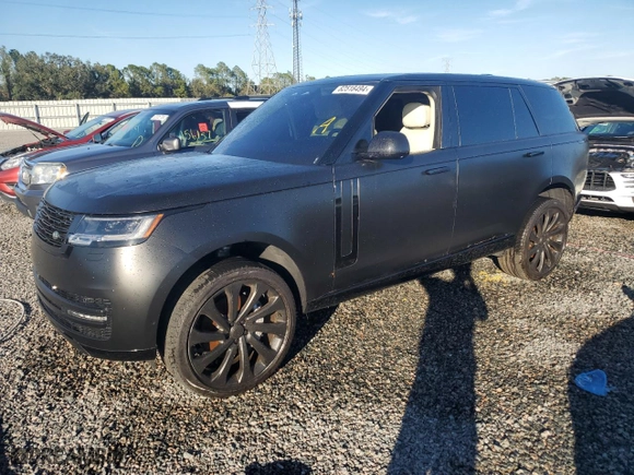 2023 Land Rover Range Rover SE with VIN SALKPBFU9PA013532, listed as a Copart auction lot 82518494 with 0 mi miles and Salvage Title. Bid and sale history available at carsss.com. Image 1.