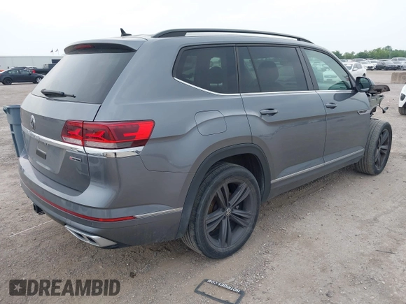 2021 Volkswagen Atlas SE with VIN 1V2NR2CA4MC529207, listed as a IAAI auction lot 42265026 with 53,185 mi miles and . Bid and sale history available at DreamBid. Image 4.