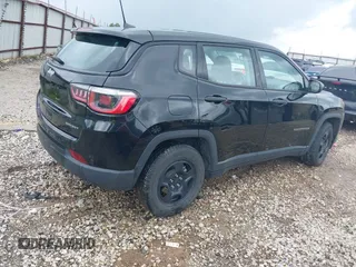 2019 Jeep Compass Sport с VIN 3C4NJCAB0KT624004, выставлен на аукционе IAAI как лот 42478659 с пробегом 76 289 миль миль и . История ставок и продаж доступна на DreamBid. Изображение 4.