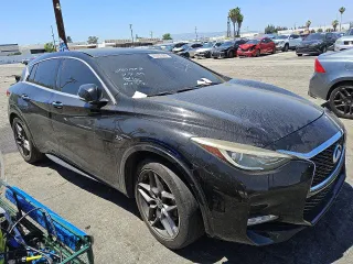 2017 Infiniti QX30 Sport with VIN SJKCH5CP6HA026634, listed as a Copart auction lot 53556035 with 91,805 mi miles and Clean title. Bid and sale history available at DreamBid. Image 4.