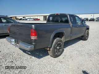 2001 Dodge Dakota Sport with VIN 1B7GG22N71S336152, listed as a Copart auction lot 70697244 with 256,693 mi miles and Salvage Title. Bid and sale history available at carsss.com. Image 3.