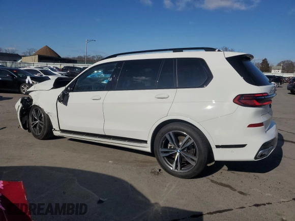 2024 BMW X7 xDrive40i with VIN 5UX23EM05R9S88273, listed as a Copart auction lot 88320765 with 17,443 mi miles and Salvage Title. Bid and sale history available at carsss.com. Image 2.