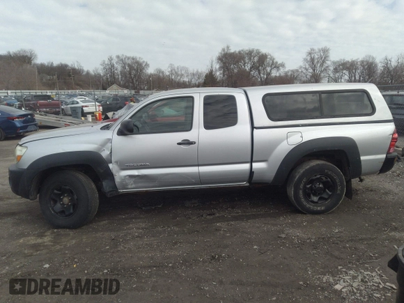 2008 Toyota Tacoma with VIN 5TEUU42N08Z469915, listed as a IAAI auction lot 41807203 with 177,699 mi miles and . Bid and sale history available at DreamBid. Image 14.