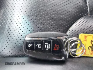 2017 Hyundai Azera с VIN KMHFG4JG6HA574743, выставлен на аукционе IAAI как лот 42406563 с пробегом 54 859 миль миль и . История ставок и продаж доступна на DreamBid. Изображение 11.