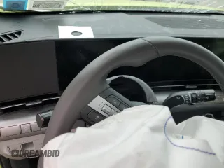 2024 Hyundai Kona Limited с VIN KM8HECA31RU117831, выставлен на аукционе Copart как лот 51421175 с пробегом Не указан миль и Списание • Salvage title. История ставок и продаж доступна на DreamBid. Изображение 9.