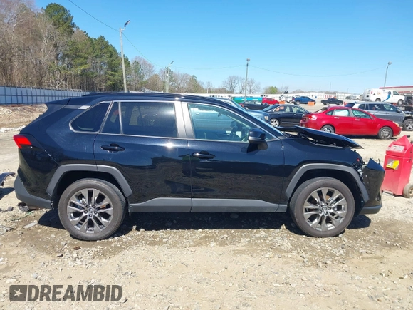 2020 Toyota RAV4 XLE Premium with VIN 2T3C1RFV3LC049230, listed as a IAAI auction lot 41828346 with 62,820 mi miles. Bid and sale history available at carsss.com. Image 14.
