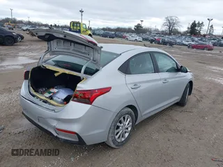 2022 Hyundai Accent SE with VIN 3KPC24A62NE173633, listed as a IAAI auction lot 39031071 with 49,089 mi miles and . Bid and sale history available at carsss.com. Image 4.