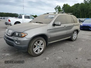 2006 BMW X5 4.4i with VIN 5UXFB53586LV24236, listed as a Copart auction lot 61552494 with 176,776 mi miles and Non Repairable. Bid and sale history available at carsss.com. Image 1.