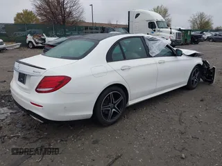 2018 Mercedes-Benz E-Class E 300 with VIN WDDZF4KB0JA380163, listed as a IAAI auction lot 42000543 with 75,314 mi miles. Bid and sale history available at carsss.com. Image 4.