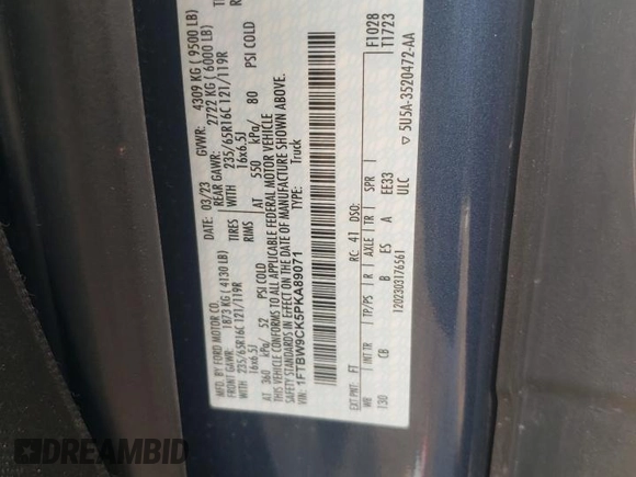 2023 Ford E-Transit Cargo z VIN 1FTBW9CK5PKA89071, wystawiony jako Copart lot #61103064 z przebiegiem Nie podano mil oraz . Historia ofert i sprzedaży dostępna na DreamBid. Obrazek 13.