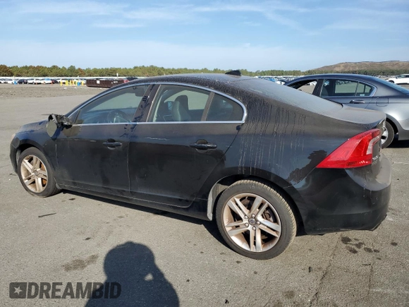 2015 Volvo S60 T5 Platinum with VIN YV1612TM9F2356357, listed as a Copart auction lot 74677214 with 110,395 mi miles and Clean Title. Bid and sale history available at carsss.com. Image 2.